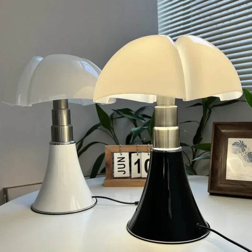 Lampe "Pipistrello" – L'Iconique Design Italien